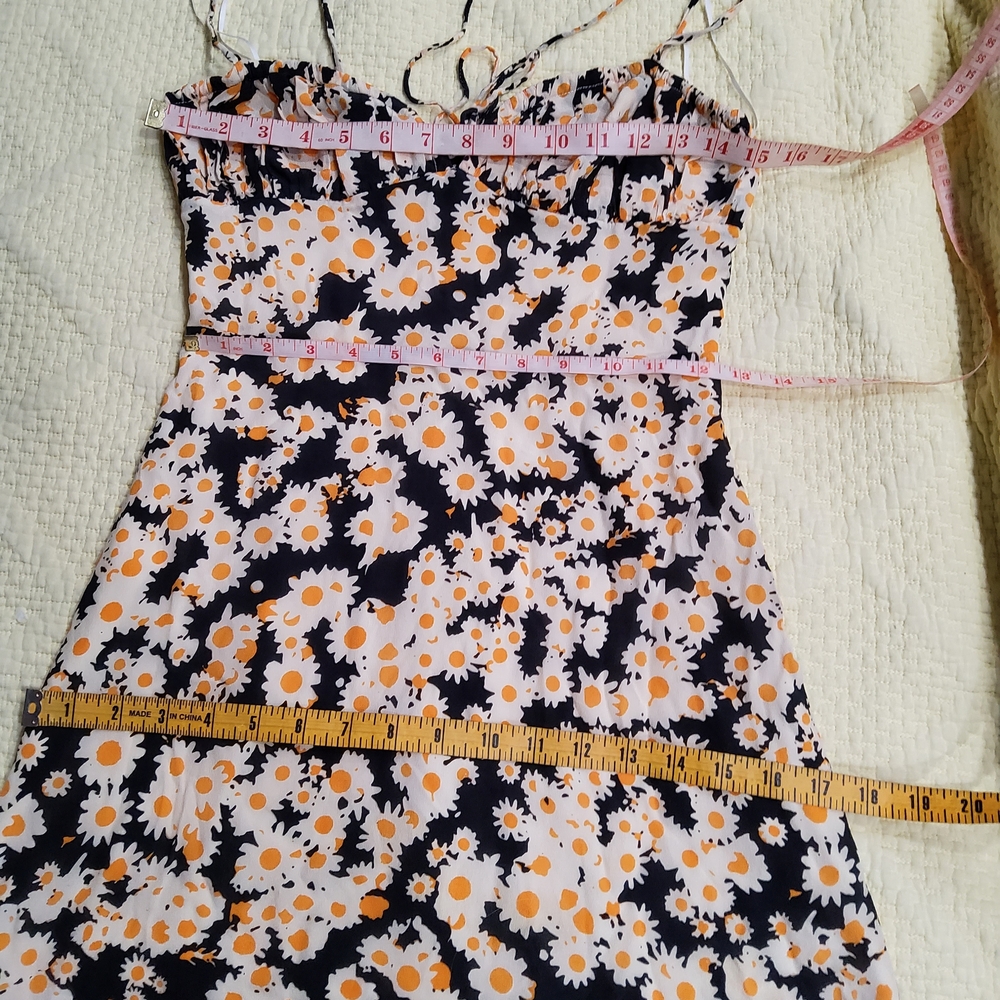 Realisation Par Silk The Devon Dress in Flower Power Daisy Print Size S - Picture 11 of 15